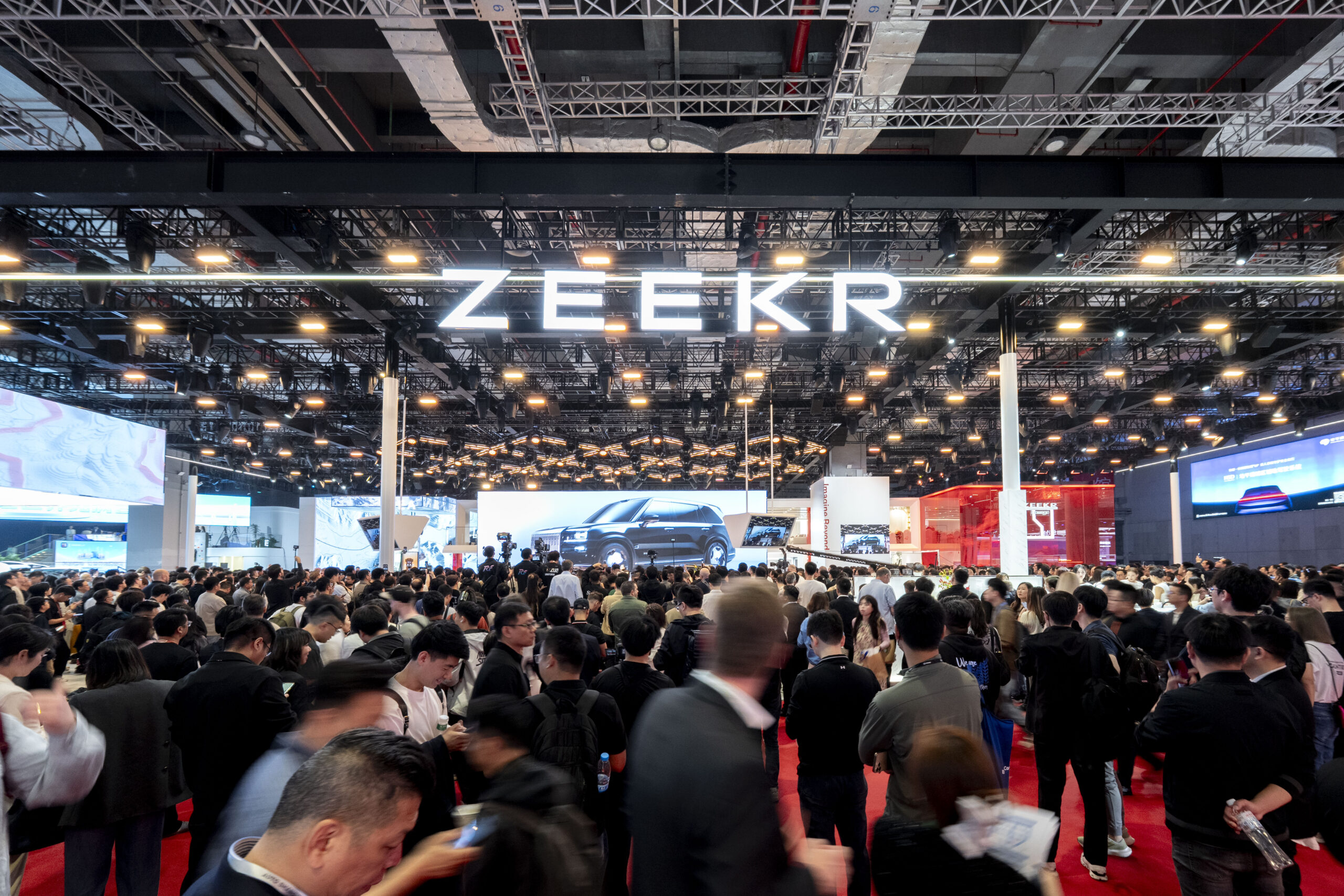 ZEEKR Group at Shanghai Auto Show (2) (1) ZEEKR